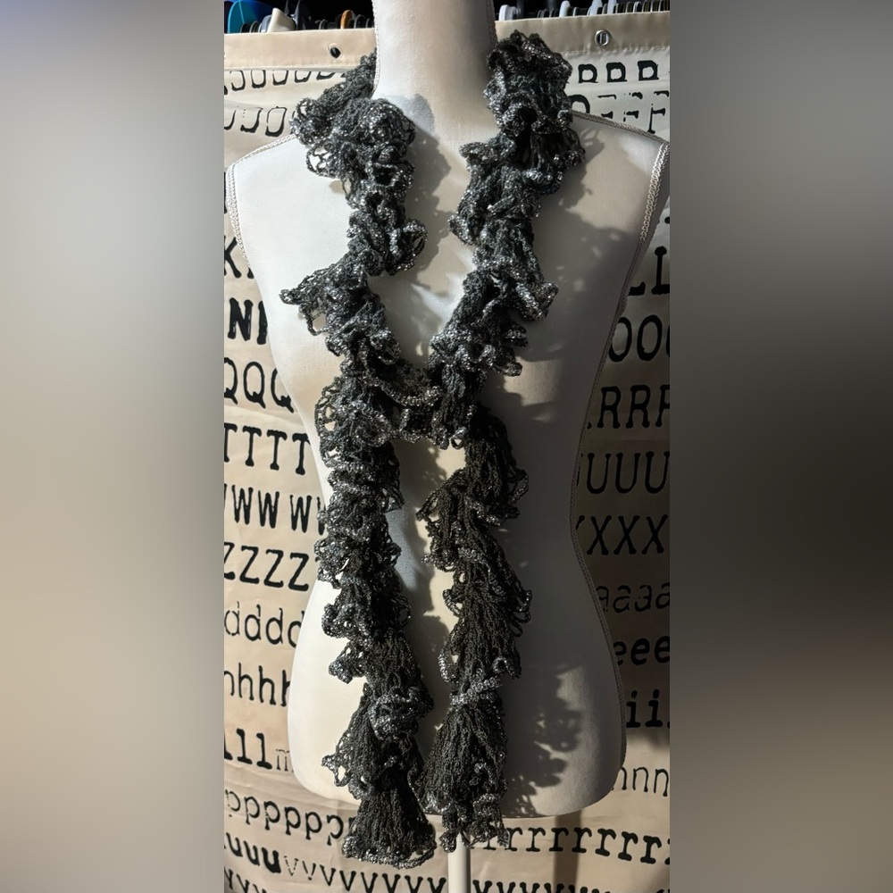 Scarf - Picture 1 of 2